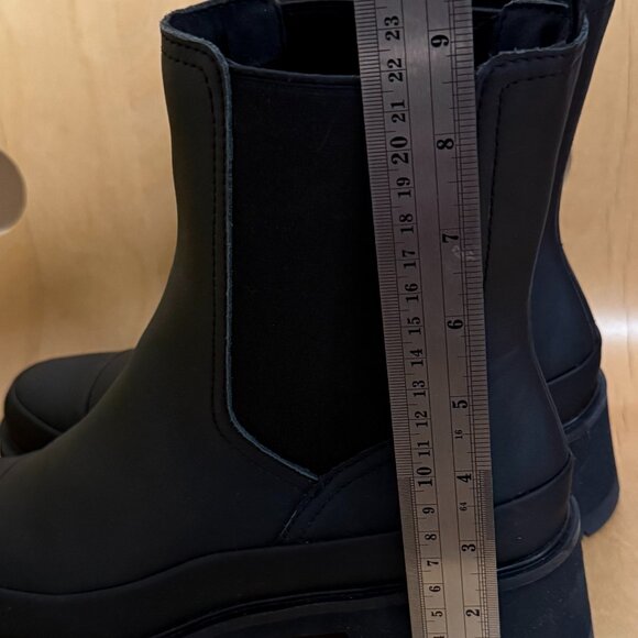 Women's Timberland Black Rebotl Chunky Platform Waterproof Boots Size 9.5 M - Picture 13 of 14